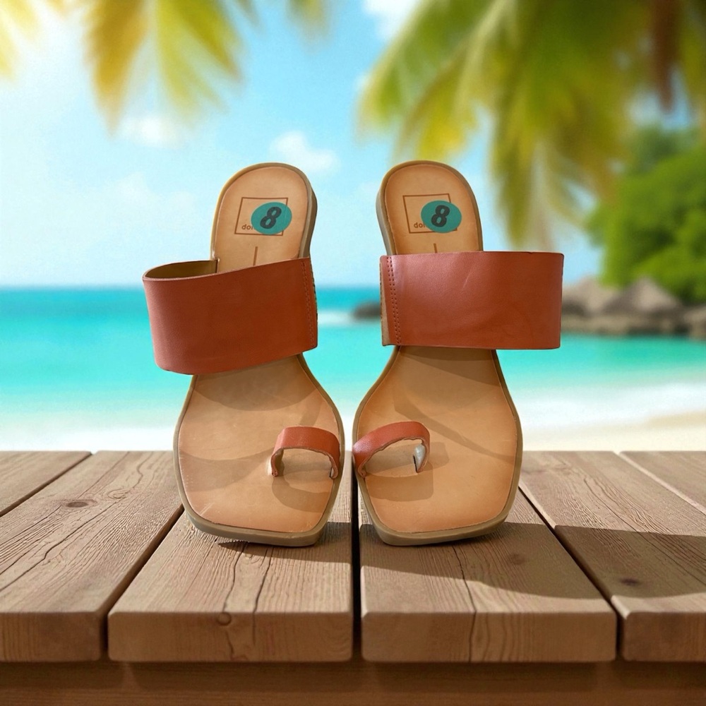 Dolce Vita Sandals Frans Coral
Stella Heels size 8